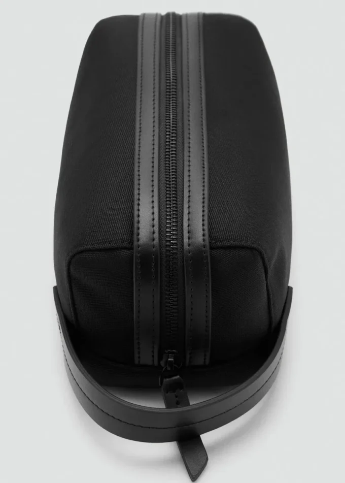 Toaletní taška s koženými detaily Toaletní taška s koženými detaily