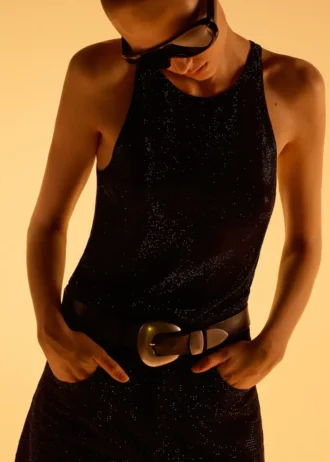 Top s halter výstřihem a krystaly