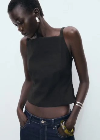 Top s mašlemi na zádech