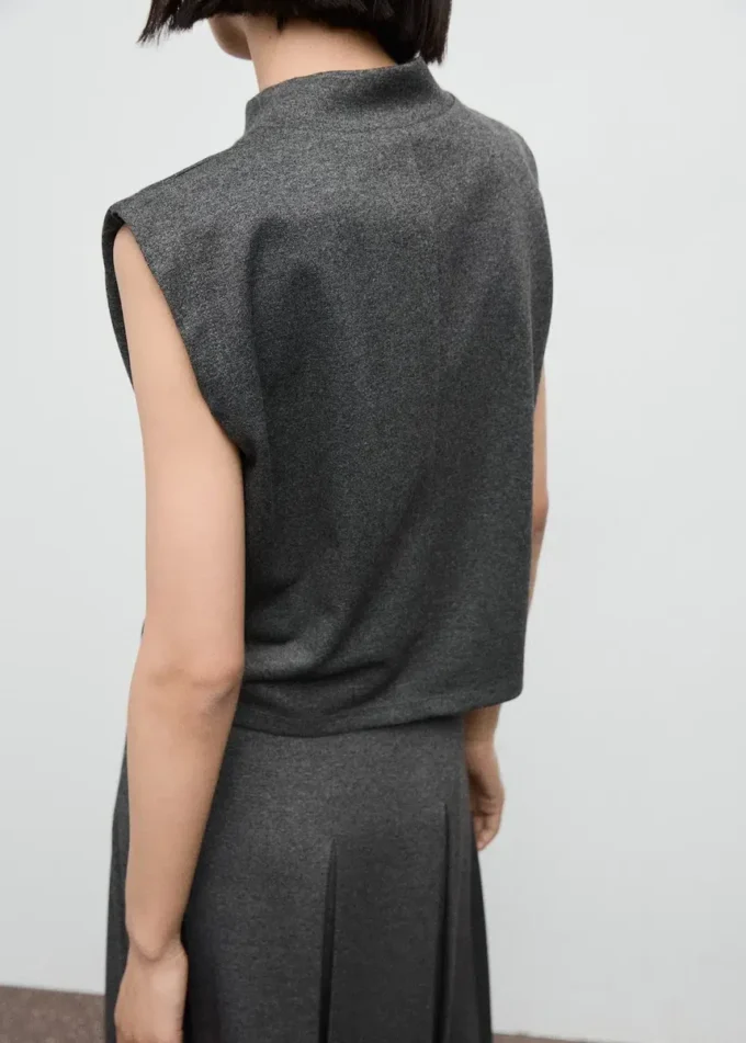 Top s rolákovým výstřihem Top s rolákovým výstřihem