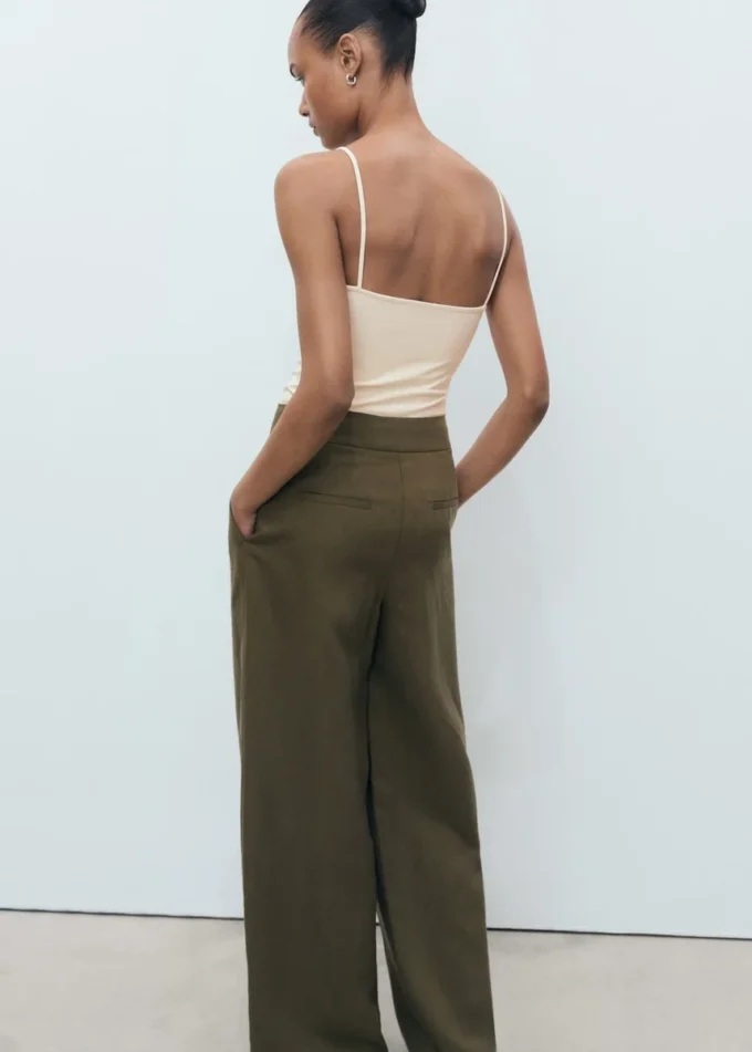 Top s tenkými ramínky Top s tenkými ramínky