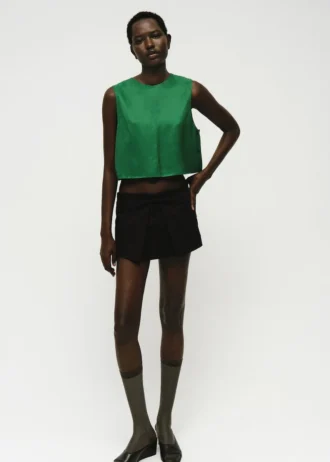 Top ze směsi lnu s knoflíky Top ze směsi lnu s knoflíky