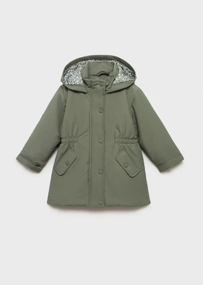 Trenchcoat s kapucí Trenchcoat s kapucí