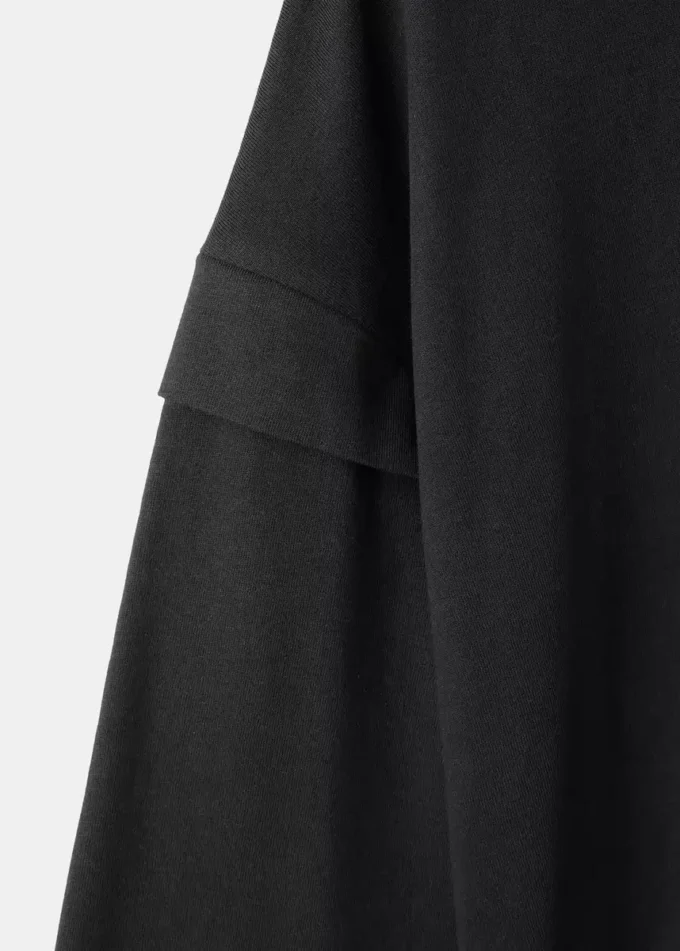 Tričko s detailem na rukávech Tričko s detailem na rukávech