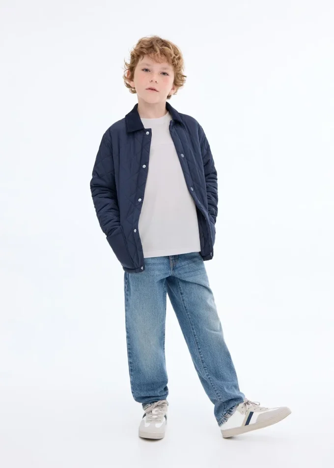 Tričko s detailem švu Tričko s detailem švu