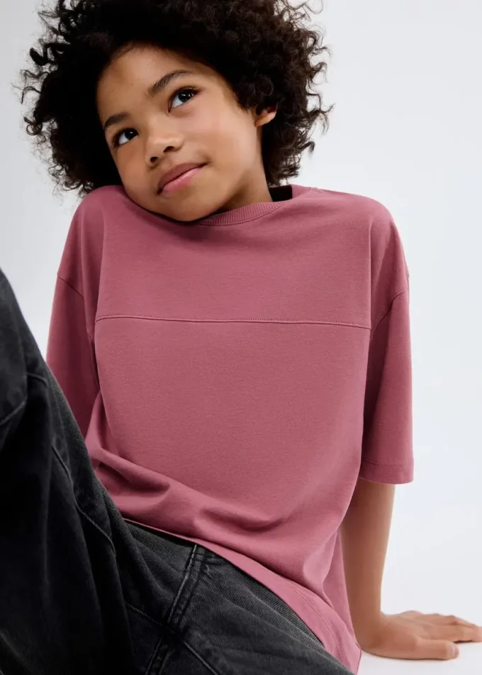 Tričko s detailem švu