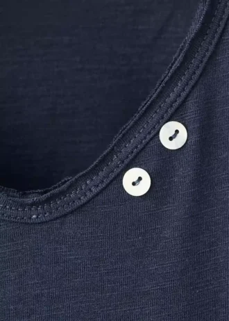 Tričko s detaily z perleťových knoflíků