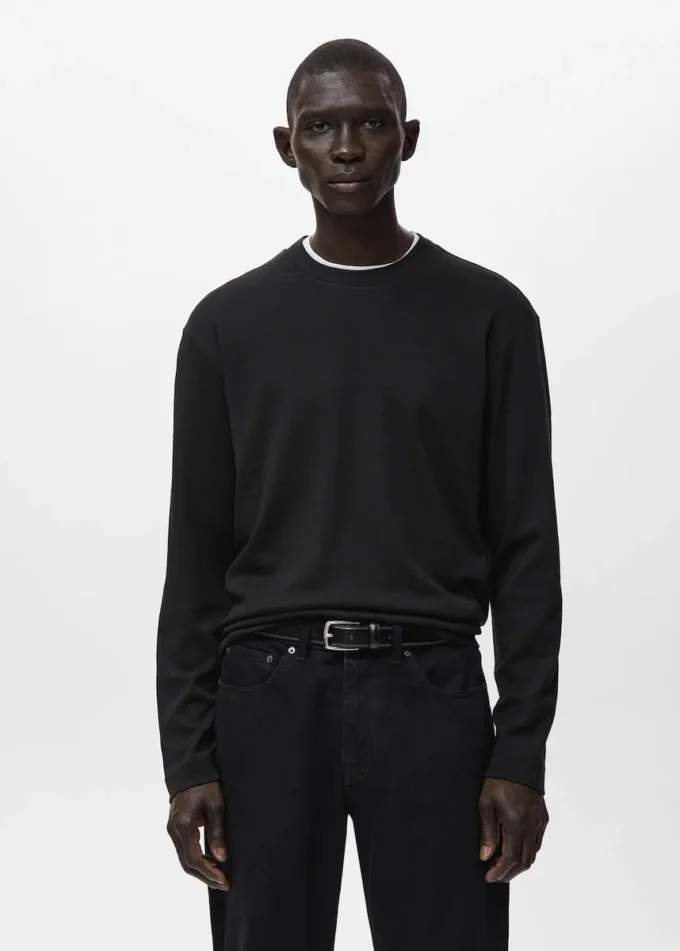 Tričko s dlouhým rukávem a regular fit střihem Tričko s dlouhým rukávem a regular fit střihem