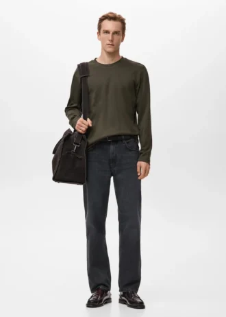 Tričko s dlouhým rukávem a regular fit střihem Tričko s dlouhým rukávem a regular fit střihem