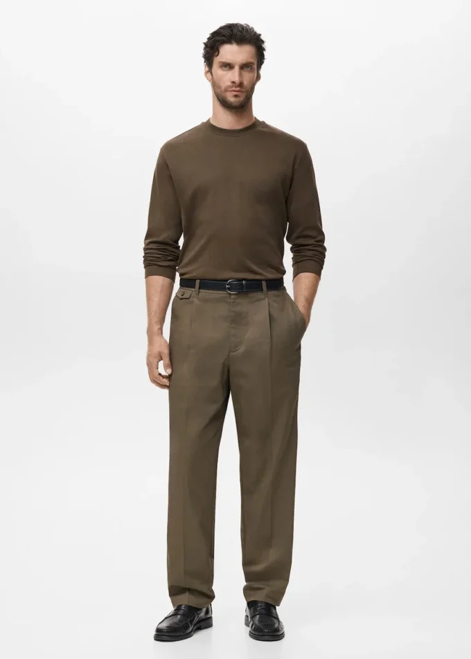 Tričko s dlouhým rukávem a regular fit střihem Tričko s dlouhým rukávem a regular fit střihem