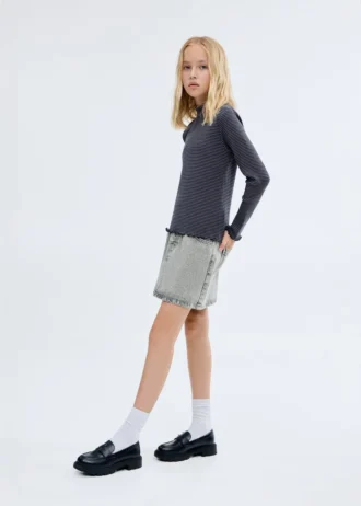 Tričko s pruhy a vroubkovaným lemem Tričko s pruhy a vroubkovaným lemem