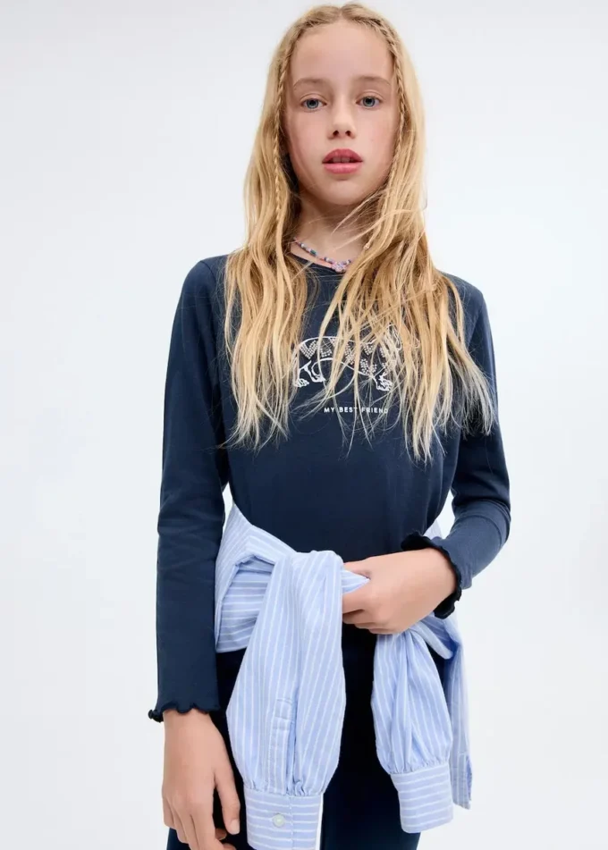 Tričko s výšivkou z korálků Tričko s výšivkou z korálků