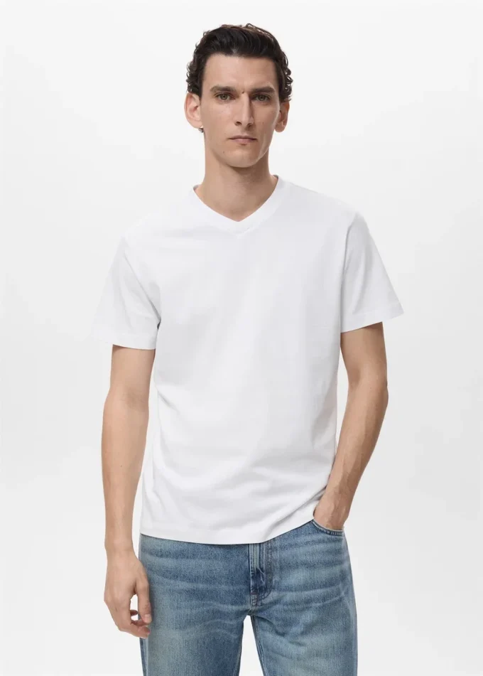 Tričko s výstřihem do V Tričko s výstřihem do V