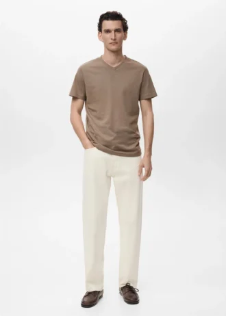 Tričko s výstřihem do V Tričko s výstřihem do V