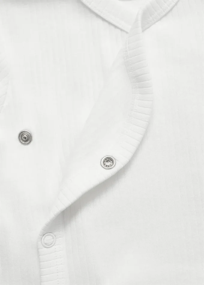 Tričko s výstřihem do V Tričko s výstřihem do V