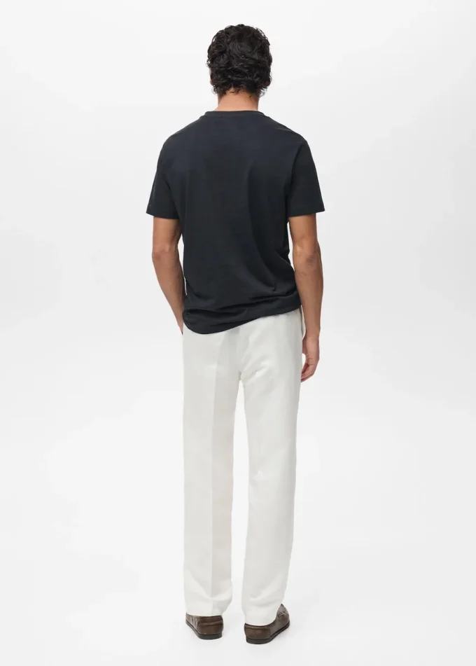 Tričko s výstřihem do V Tričko s výstřihem do V