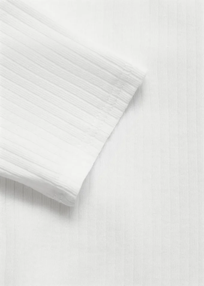 Tričko s výstřihem do V Tričko s výstřihem do V