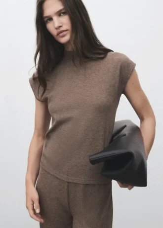 Tričko s vysokým límcem Tričko s vysokým límcem