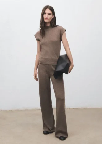 Tričko s vysokým límcem Tričko s vysokým límcem