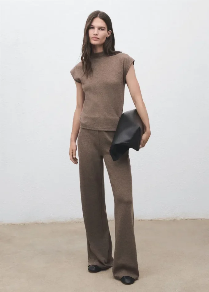 Tričko s vysokým límcem Tričko s vysokým límcem