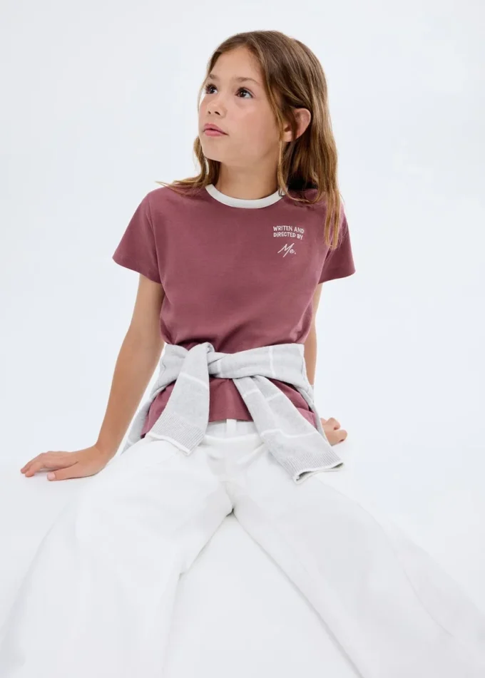 Tričko s vyšívaným kontrastním límcem Tričko s vyšívaným kontrastním límcem