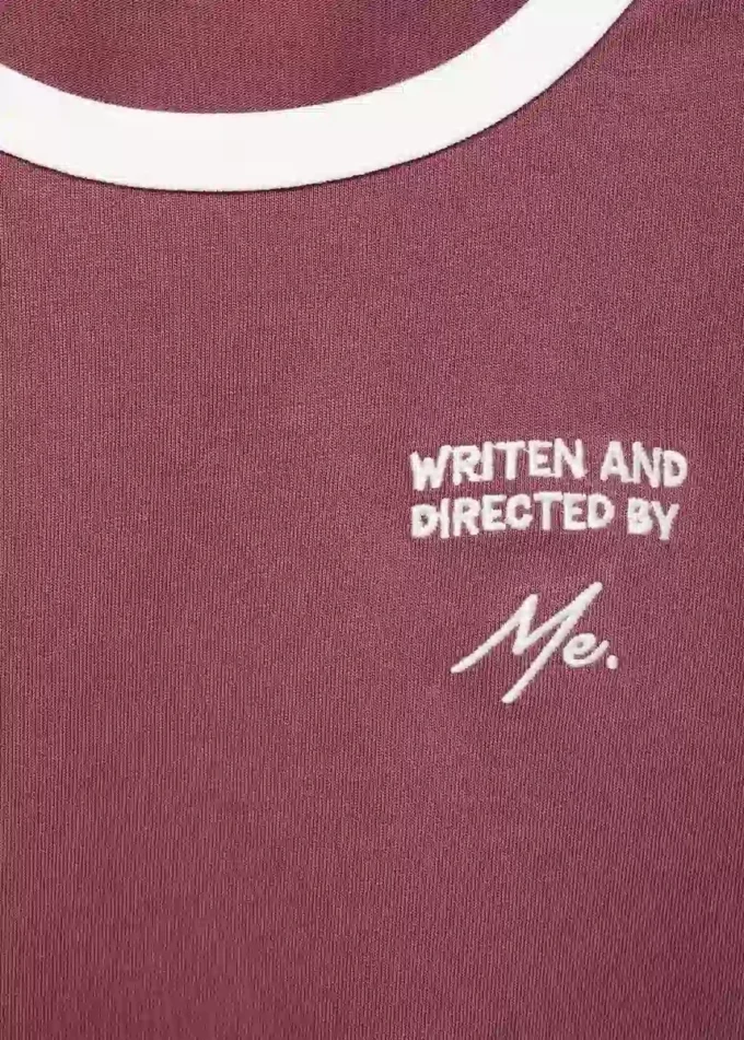 Tričko s vyšívaným kontrastním límcem Tričko s vyšívaným kontrastním límcem