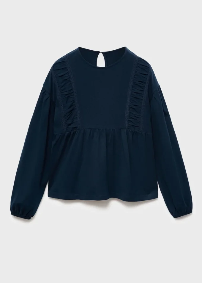 Tričko se shromážděnými detaily Tričko se shromážděnými detaily