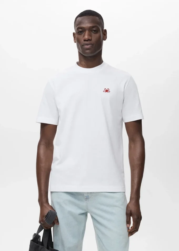 Tričko ze 100% bavlny s vyšívaným detailem Tričko ze 100% bavlny s vyšívaným detailem