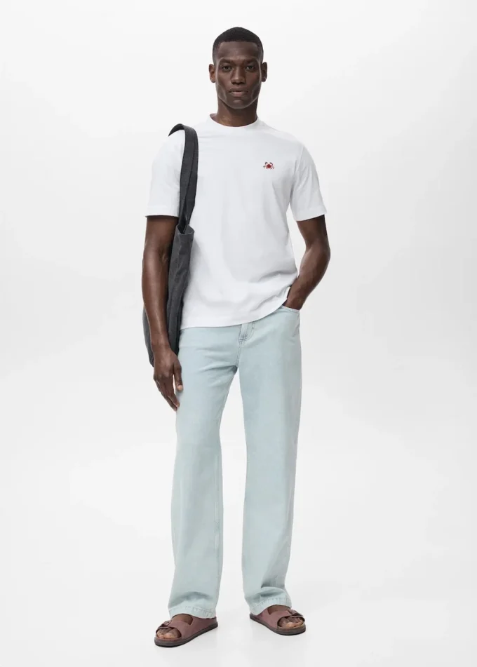 Tričko ze 100% bavlny s vyšívaným detailem Tričko ze 100% bavlny s vyšívaným detailem