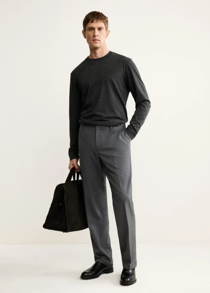 Tričko ze směsi vlny se slim fit střihem Tričko ze směsi vlny se slim fit střihem