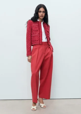 Tvídové sako s roztřepenými konci