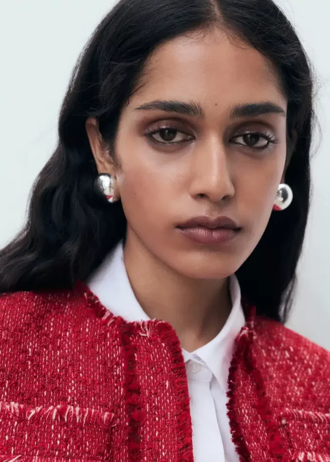 Tvídové sako s roztřepenými konci Tvídové sako s roztřepenými konci