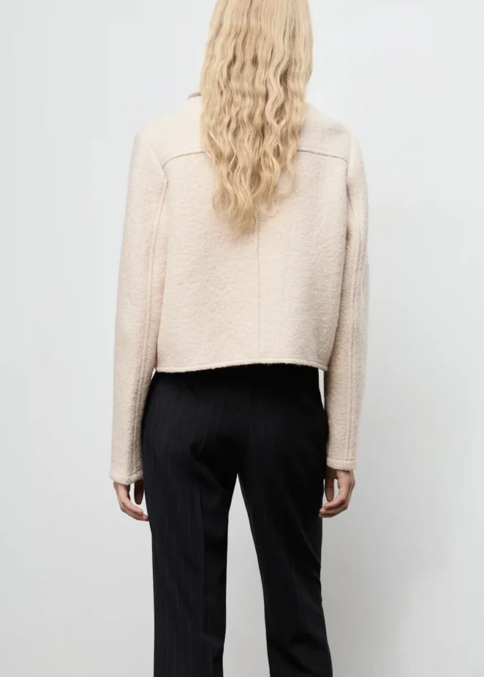 Vlněná bunda s kapsami Vlněná bunda s kapsami