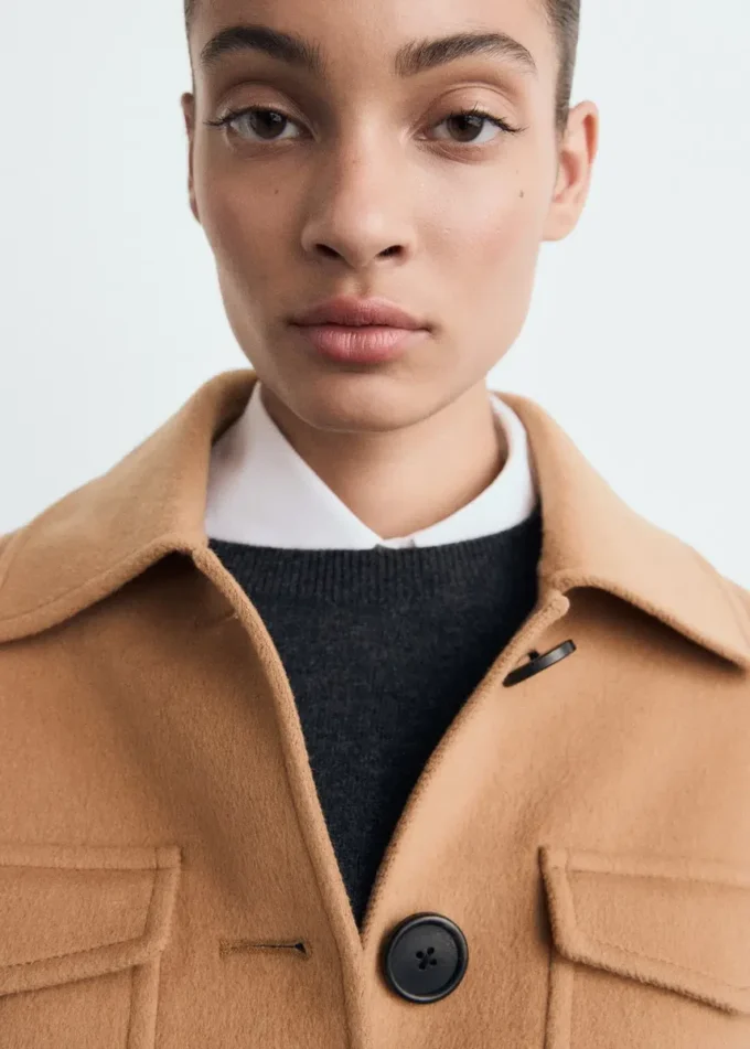 Vlněná bunda s kapsami Vlněná bunda s kapsami