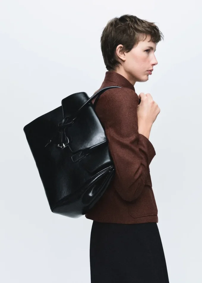 Vlněná bunda s límcem a kapsami Vlněná bunda s límcem a kapsami