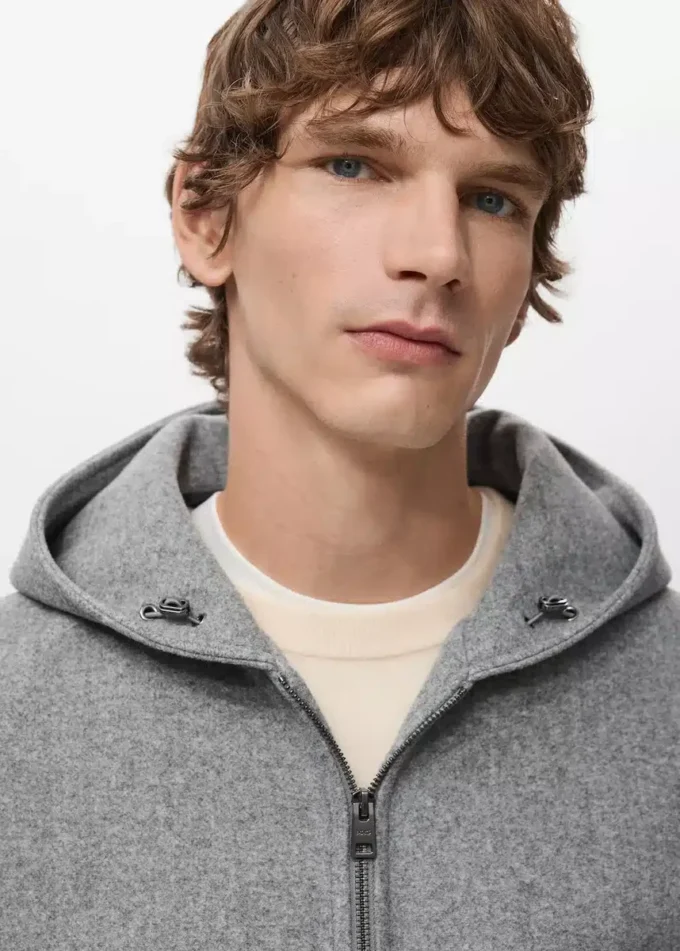 Vlněný kabát s kapucí Vlněný kabát s kapucí