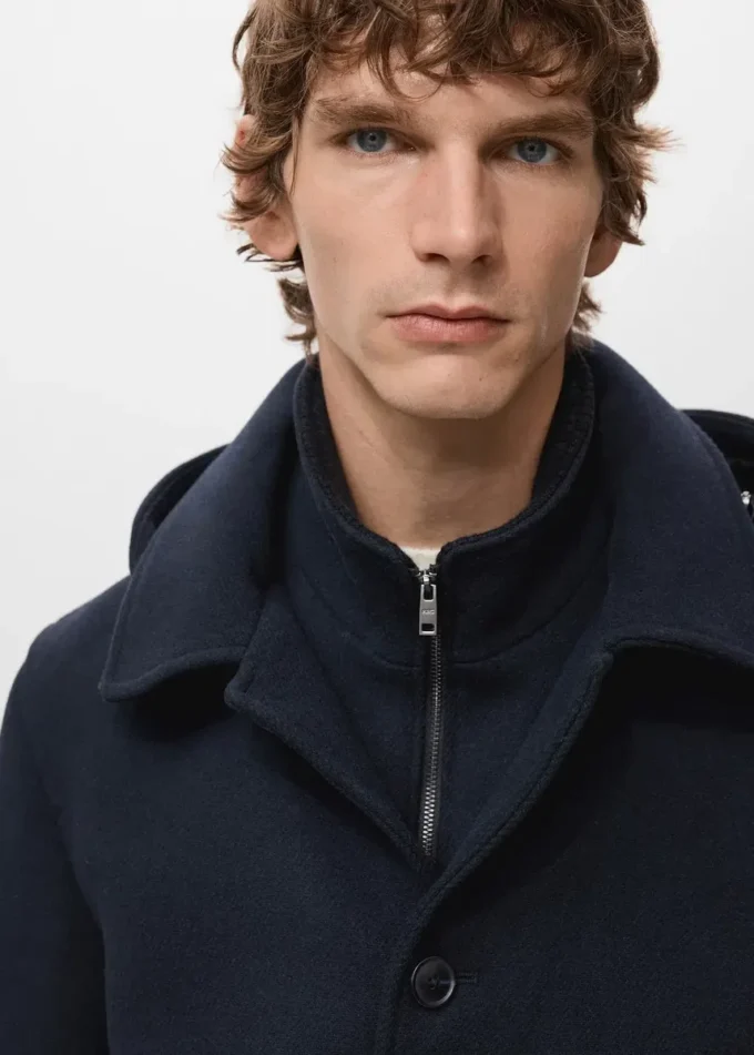 Vlněný kabát s odnímatelným vnitřním límcem Vlněný kabát s odnímatelným vnitřním límcem