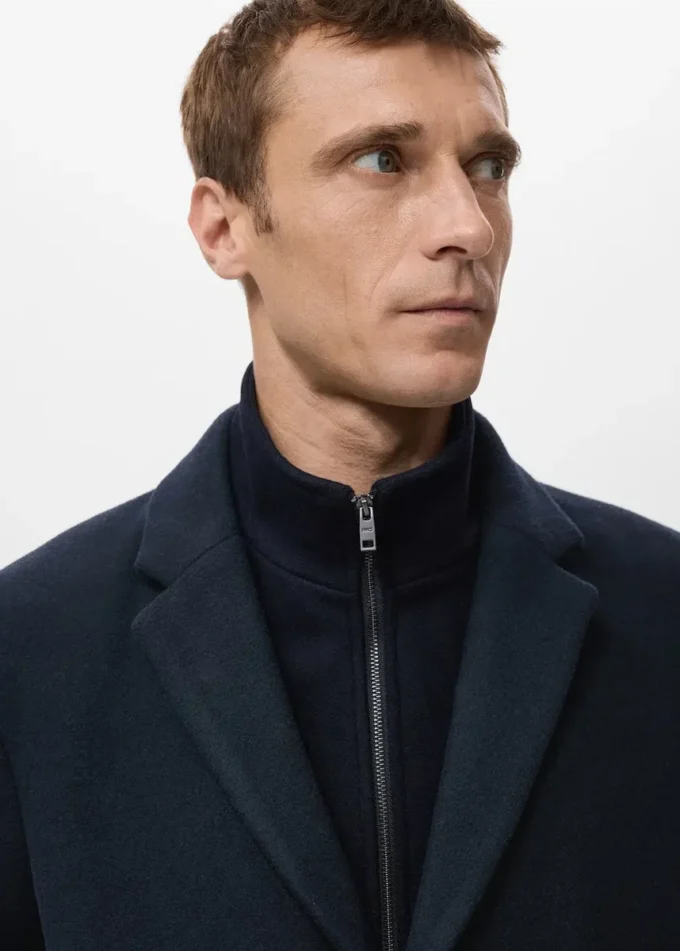 Vlněný kabát s odnímatelným vnitřním límcem Vlněný kabát s odnímatelným vnitřním límcem