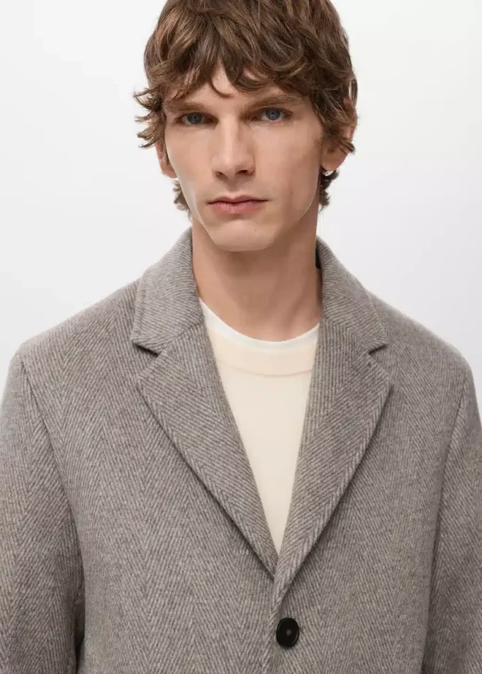 Vlněný kabát s rybí kostkou