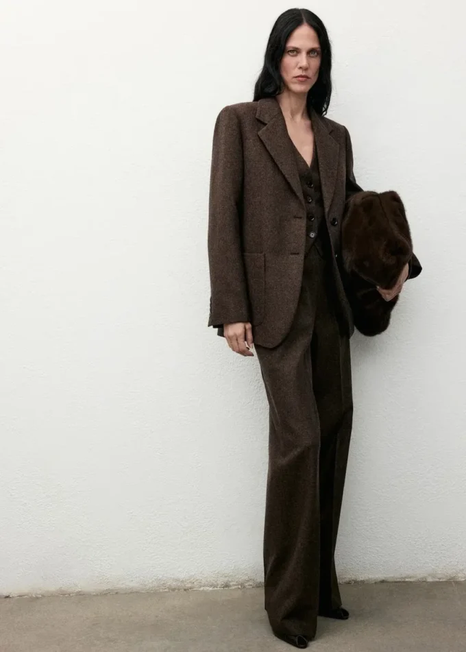 Vlněné sako s puntíky Vlněné sako s puntíky