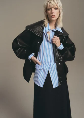 Vlněná sukně ve tvaru písmene A