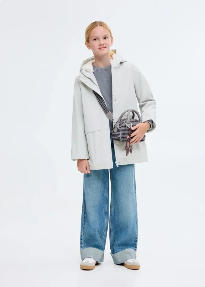 Voděodolný kabát s kapucí Voděodolný kabát s kapucí