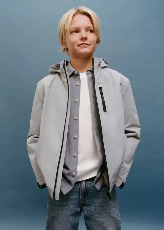 Voděodolný kabát s kapucí Voděodolný kabát s kapucí