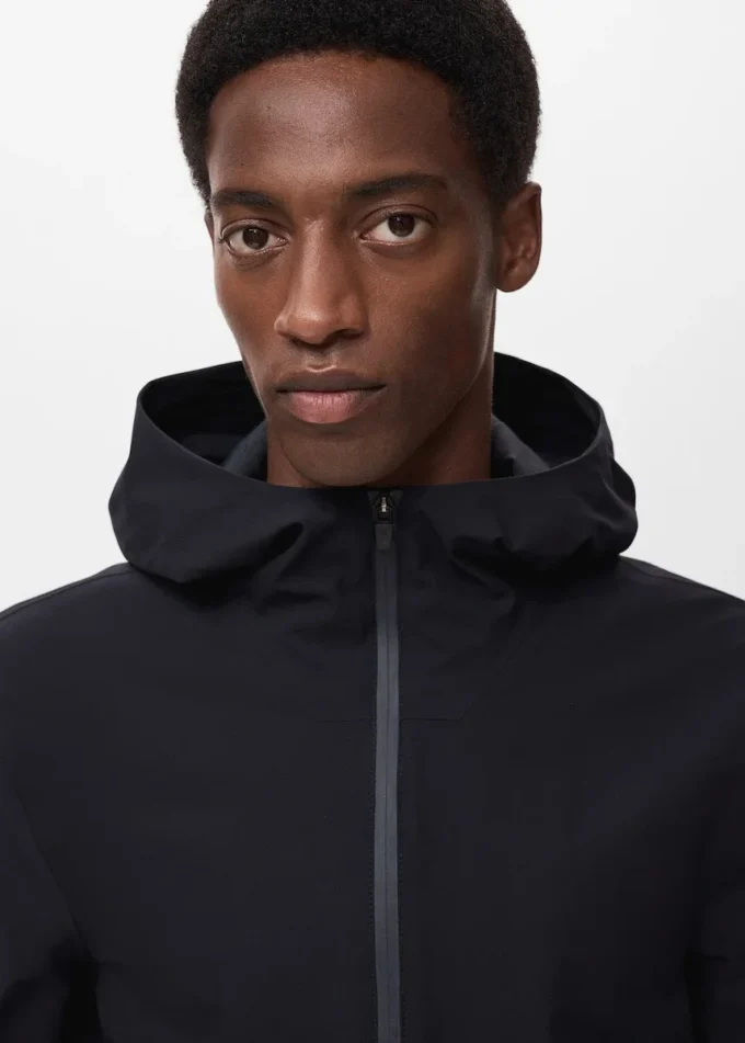 Vodoodpudivá bunda s kapucí Vodoodpudivá bunda s kapucí