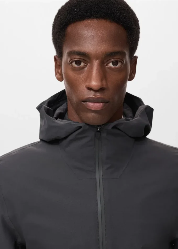 Vodoodpudivá bunda s kapucí Vodoodpudivá bunda s kapucí