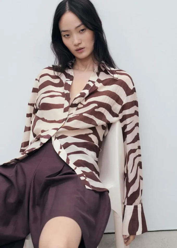 Volná košile se zebrovým potiskem Volná košile se zebrovým potiskem