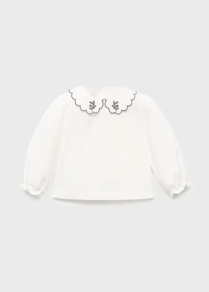 Vyšívaná blůza s babydoll límcem Vyšívaná blůza s babydoll límcem