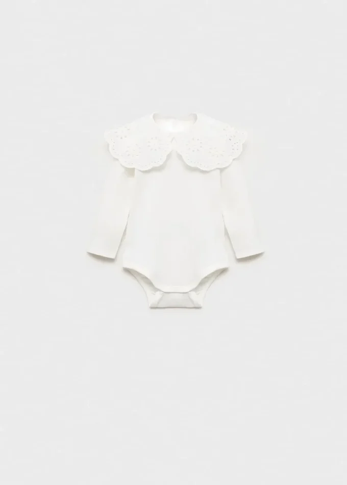 Vyšívané body s babydoll límečkem