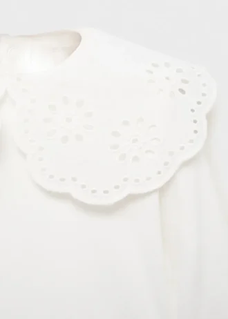 Vyšívané body s babydoll límečkem