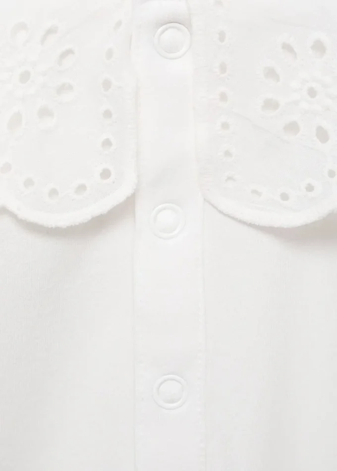 Vyšívané body s babydoll límečkem